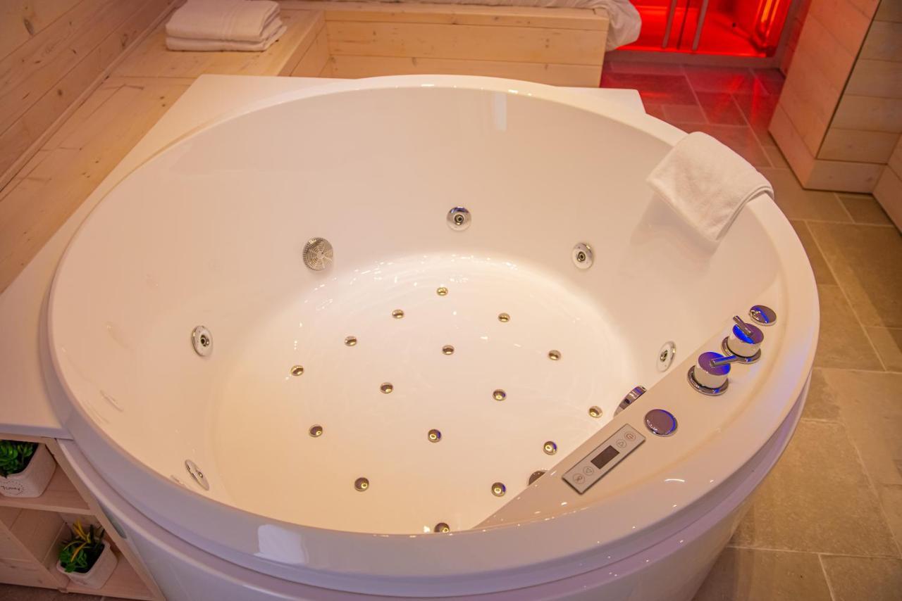 Artemide "Corte Segreta" B&B Suite Spa 산키프리아노피첸티노 외부 사진